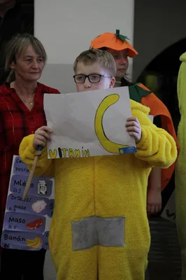 Adventní zastavení - Zpívání u stromečku a projekt Vitamíny, 11. 12. 2025