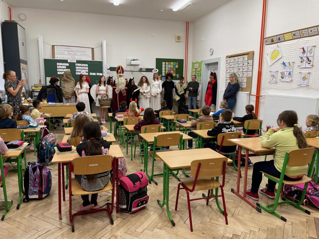 Školou chodí Mikuláš., 5. 12. 2025