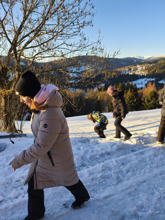 Lyžařský výcvik - den první, 18. 1. 2026
