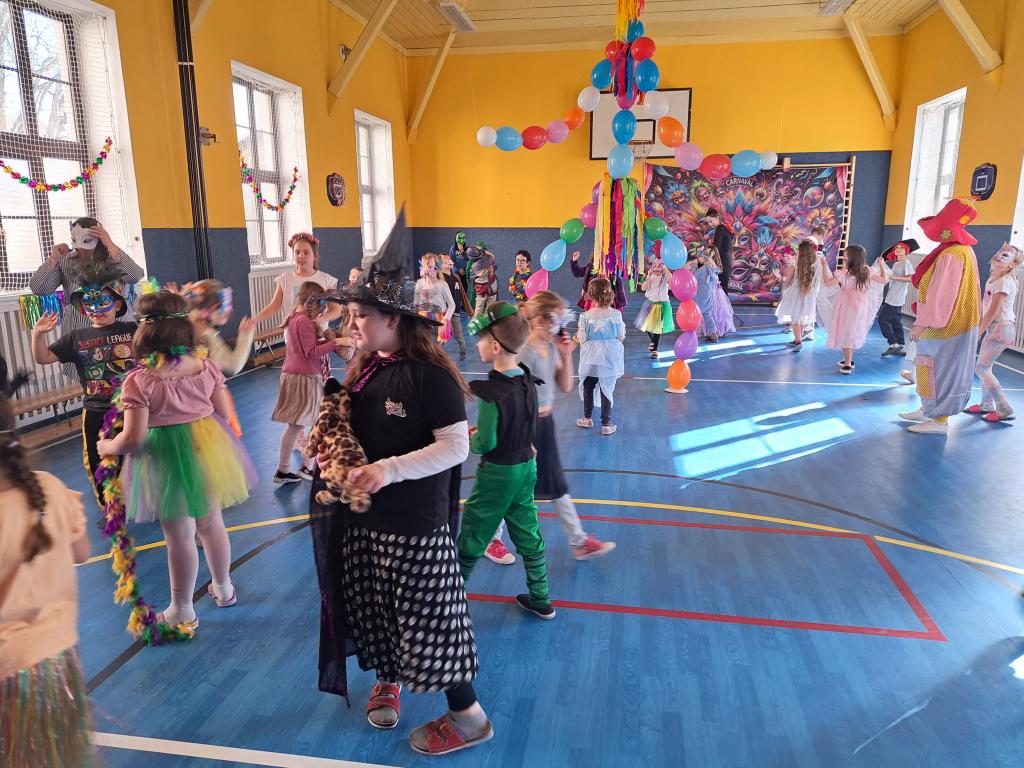 Karneval v ,,RIU,, ve školní družině., 28. 2. 2026