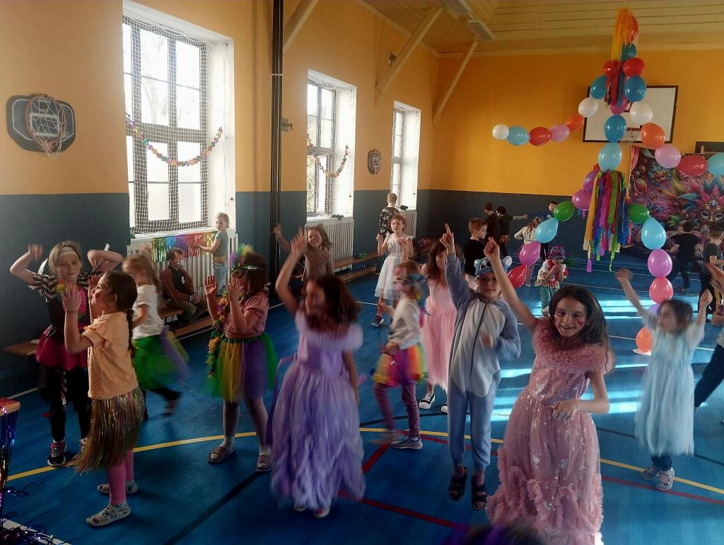 Karneval v ,,RIU,, ve školní družině., 28. 2. 2026