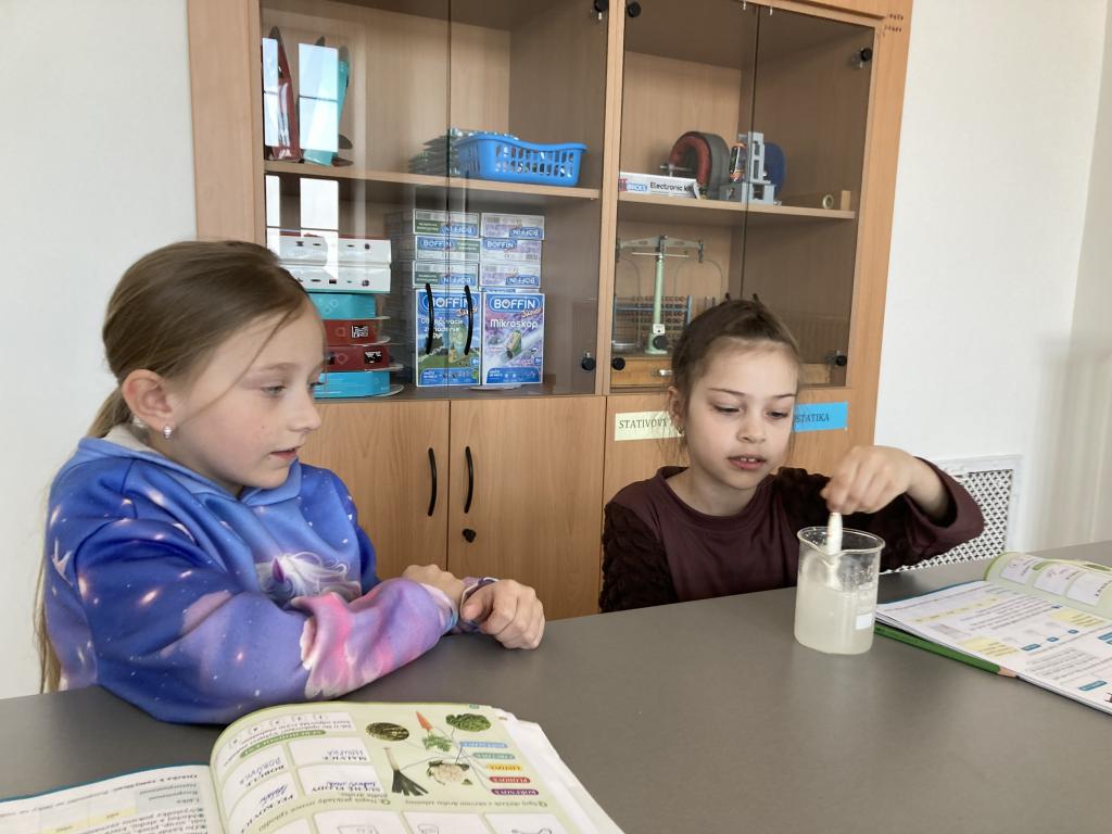 Prvouka: Jednoduché pokusy - vlastnosti látek, 20. 3. 2026