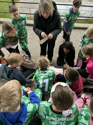 Štafetový běh 1. stupně na atletickém stadionu Emila Zátopka v Chrudimi, 15. 4. 2026