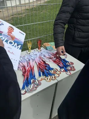 Štafetový běh 1. stupně na atletickém stadionu Emila Zátopka v Chrudimi, 15. 4. 2026