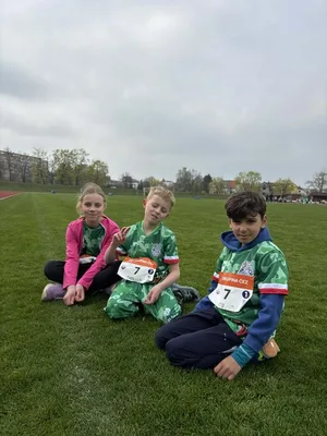 Štafetový běh 1. stupně na atletickém stadionu Emila Zátopka v Chrudimi, 15. 4. 2026