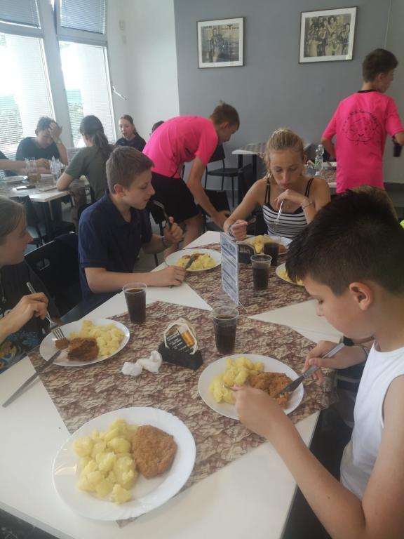 Naši žáci na startu Ležáckého memoriálu: Propojili jsme sportovního ducha s úctou k historii, 19. 6. 2026