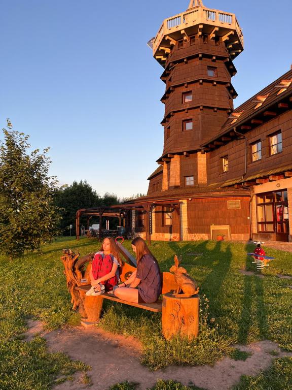 Třetí den putování: Vrchol projektu v Polsku a doručení Ohně (bez)naděje, 24. 6. 2026