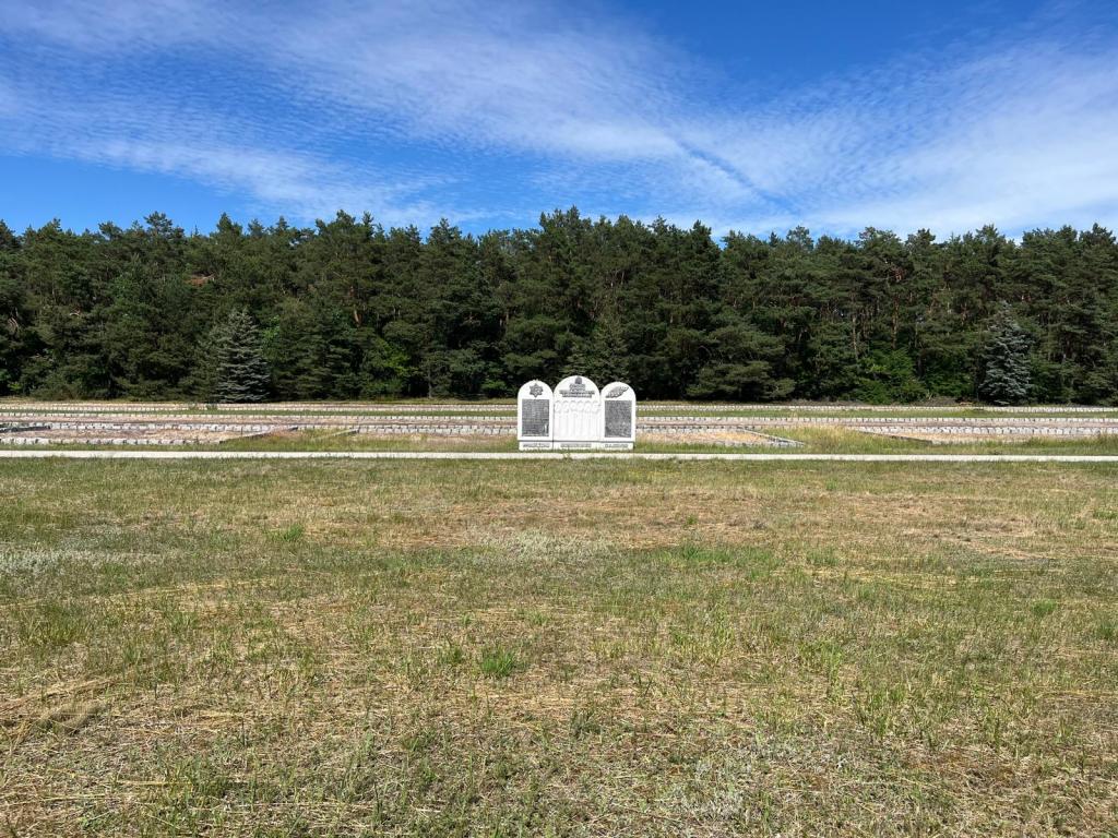 Třetí den putování: Vrchol projektu v Polsku a doručení Ohně (bez)naděje, 24. 6. 2026