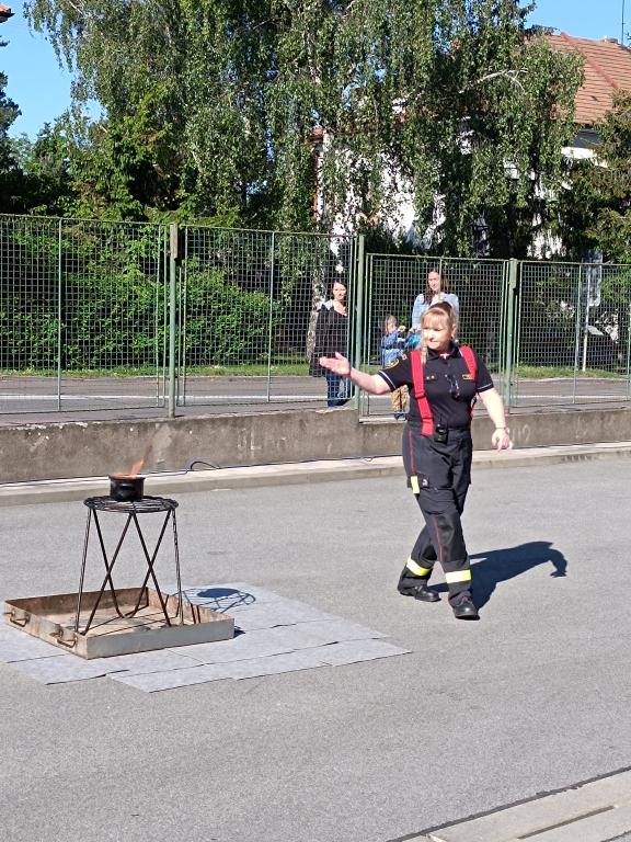 Den otevřených dveří na hasičské stanici Chrudim